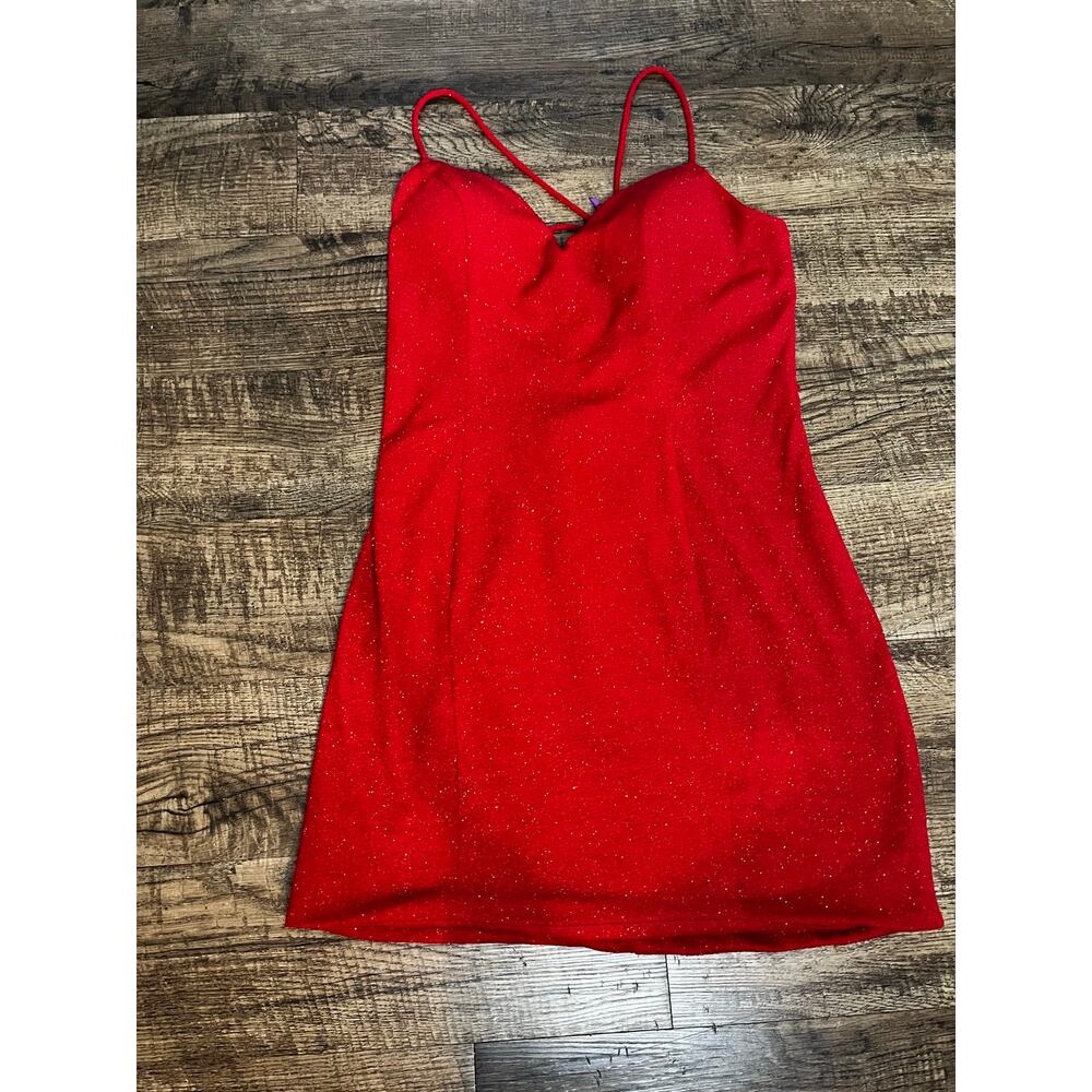Red Mini Homecoming Dress Plunging Neckline - Crisscross Back - Size 18 - Picture 9 of 9